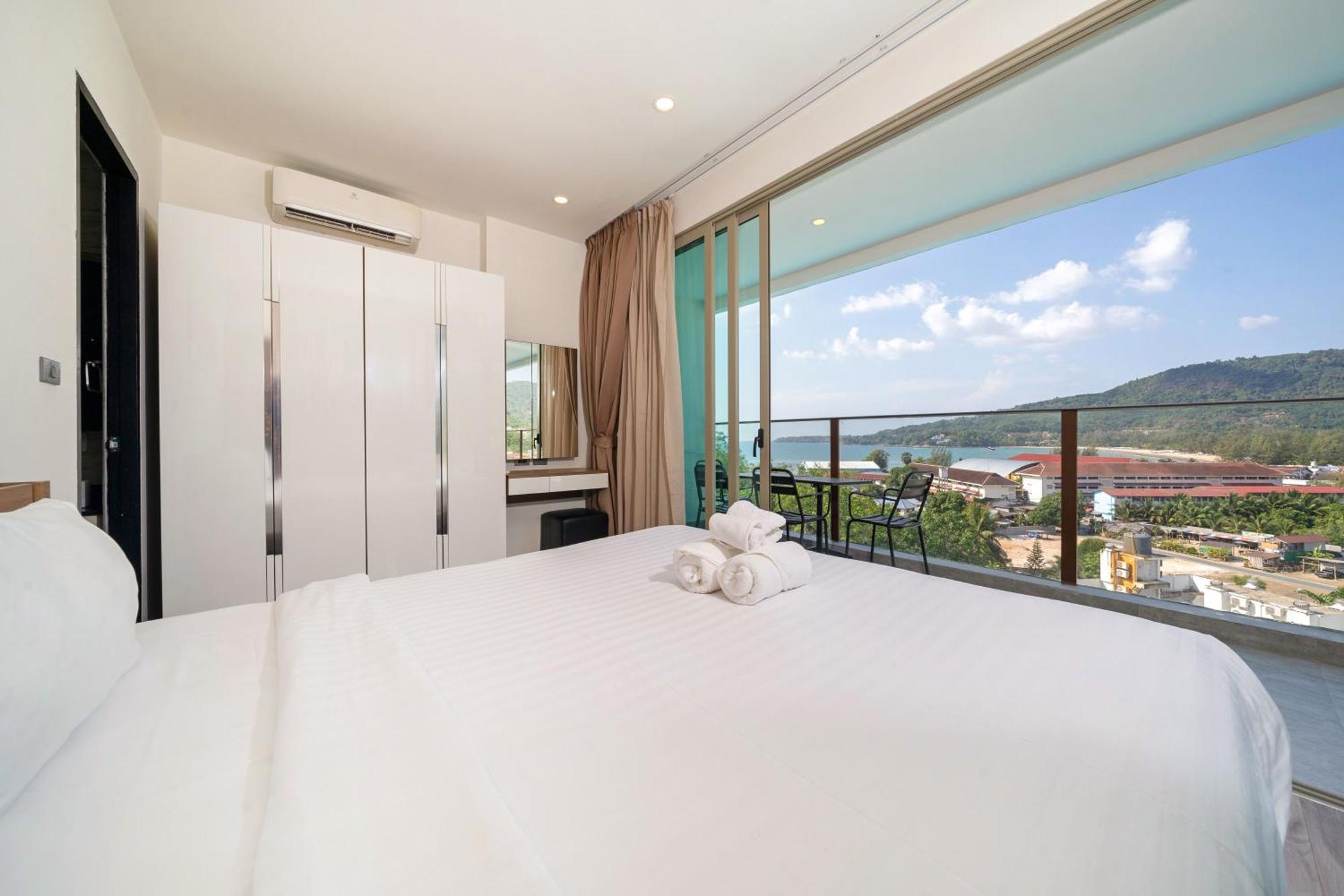 Apartment Sea View 2br Oceana C35, Just 5 Min Walk To *