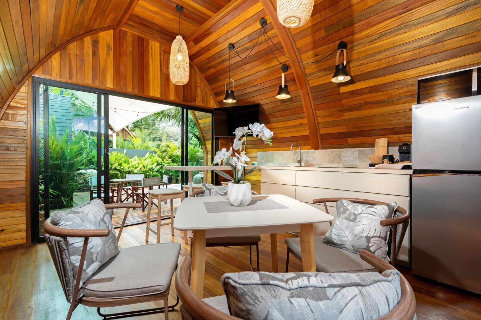 Villa Tropical Chalet-style 2br With Pool Pasak Paradise 2, Bangtao *
