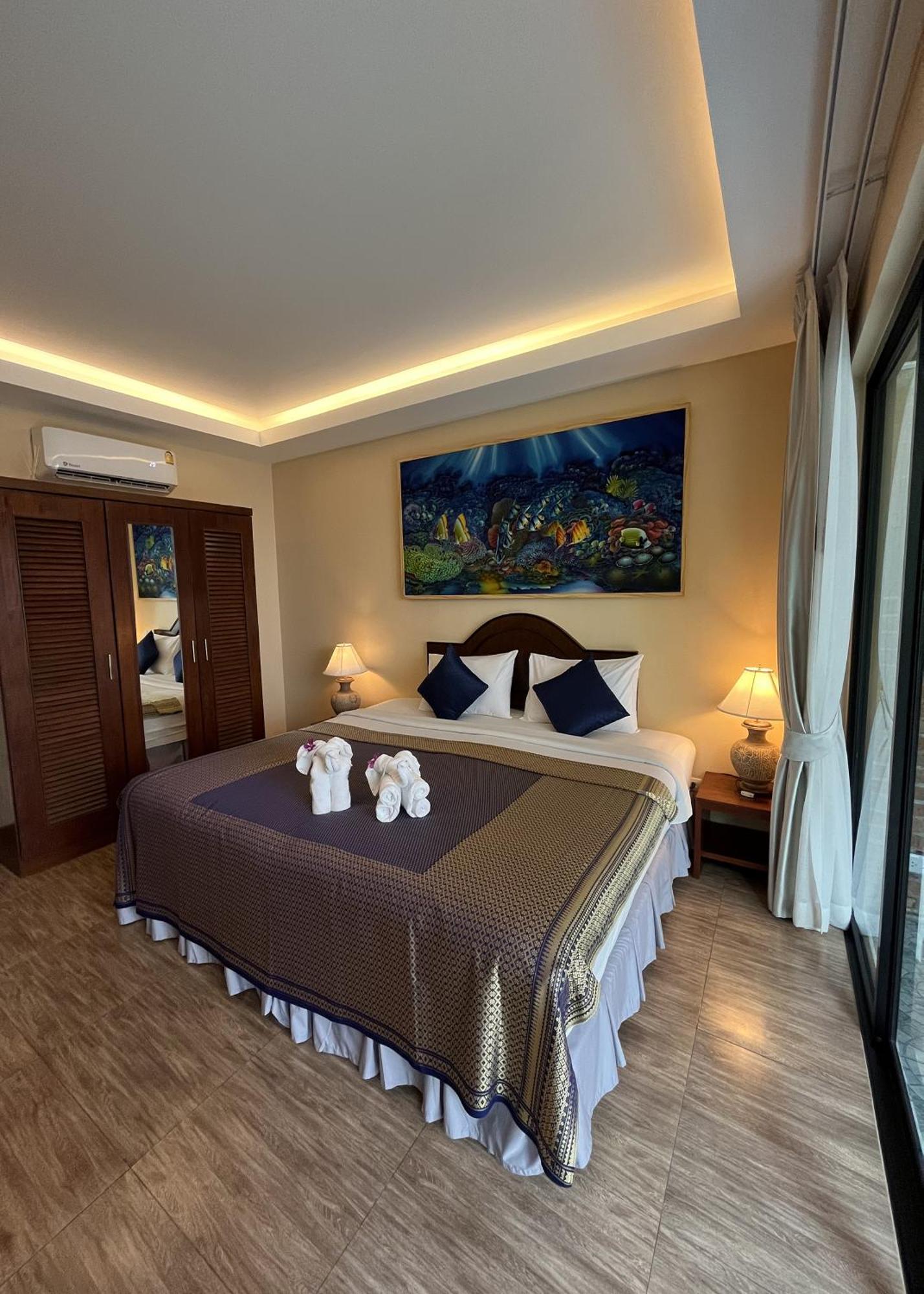 Ginis Kamala Beach