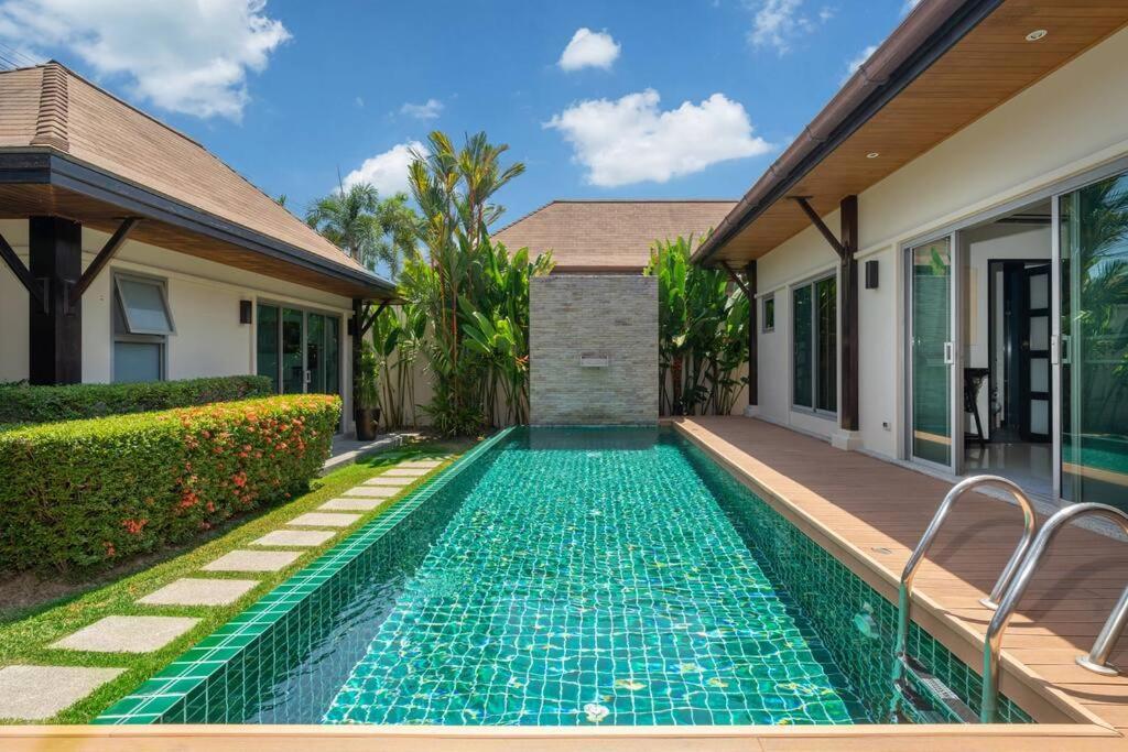 3 Bedrooms Private With Garden Rawai Villa *