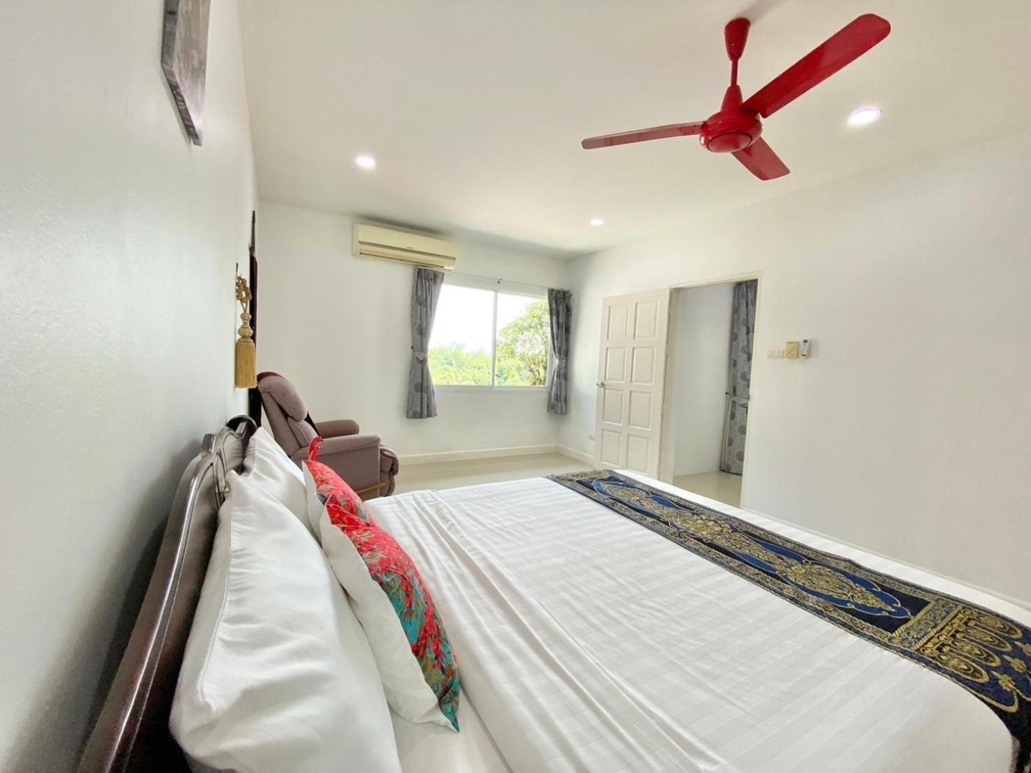 -villa Nap Dau Crown - 8 Bedroom Private Pool - Phuket Villa Chalong