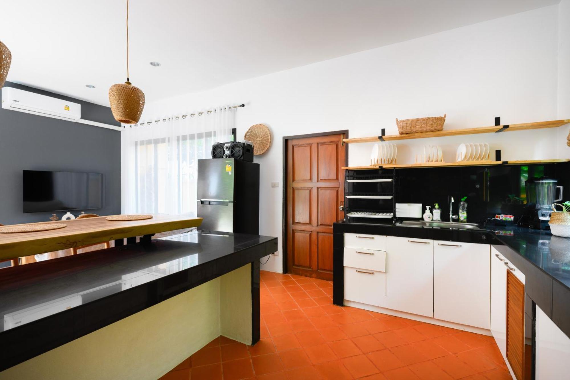 The Orange Near 海灘附近的家庭別墅 Villa *