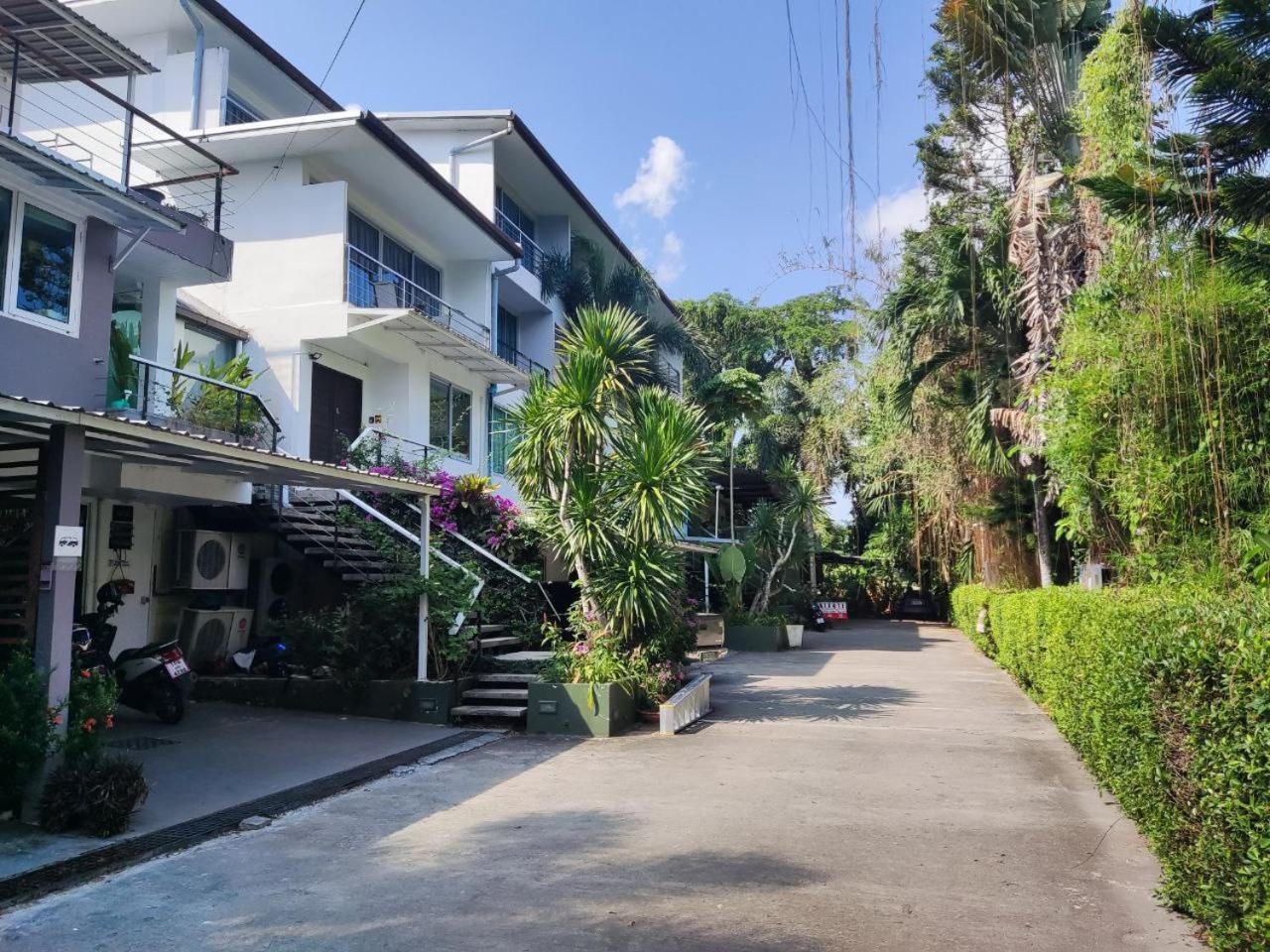 4 Bedrooms & Bathroom For Up To 12 Guests 7kms To Patong At The Fairways Golf Vakantiehuis *