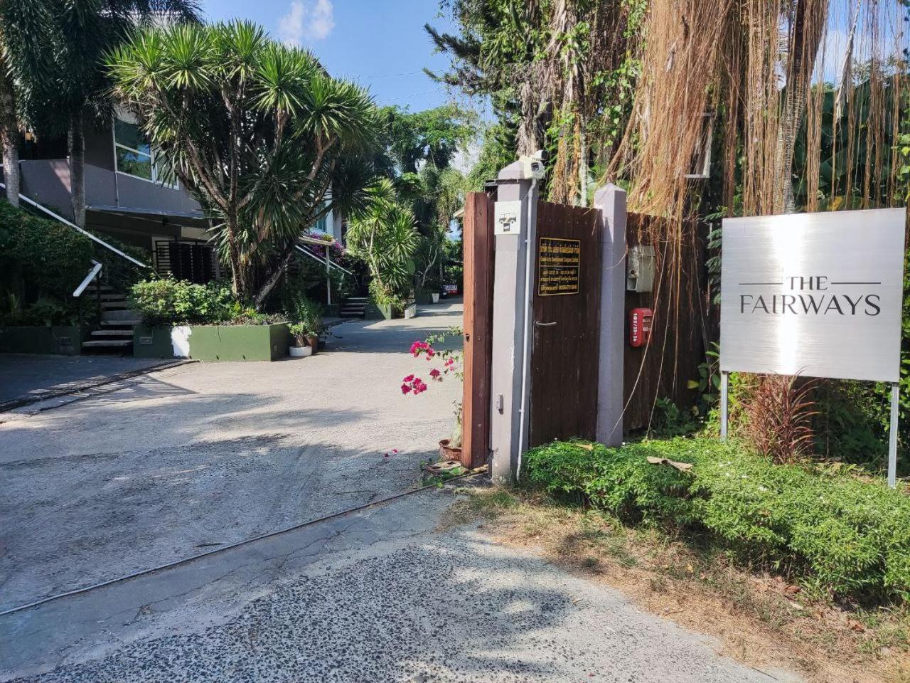 Vakantiehuis 4 Bedrooms & Bathroom For Up To 12 Guests 7kms To Patong At The Fairways Golf Phuket