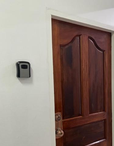 Executive Apartments: Spacious With Kitchen And Ocean Proximity *