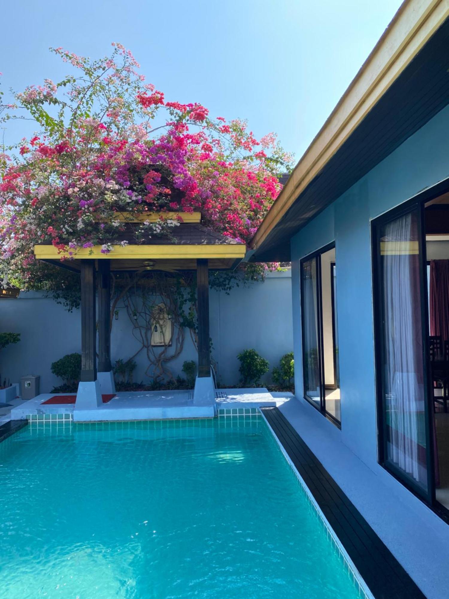 Villa Lris Phuket