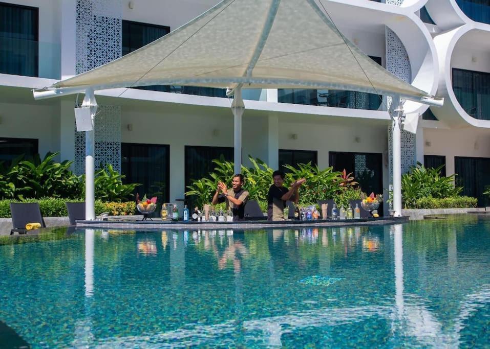 Luxury Next To Apartment