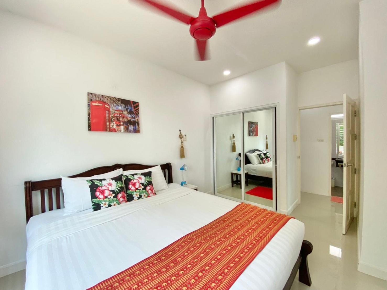Nap Dau Crown Private Pool Phuket