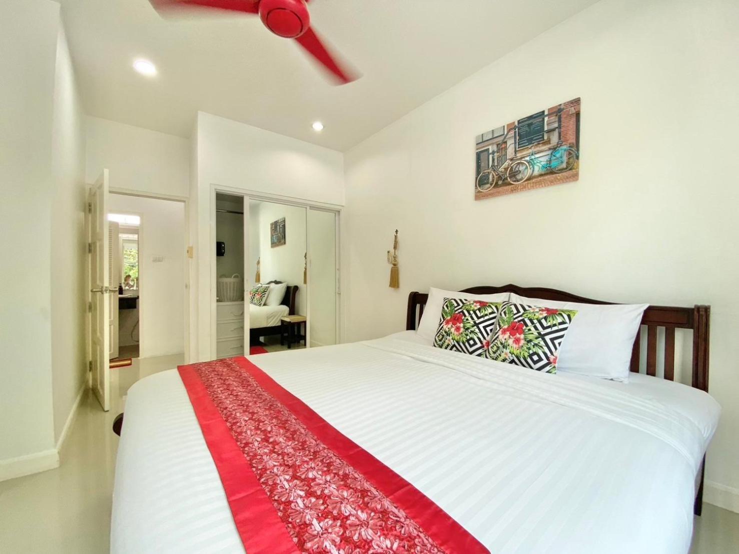 Nap Dau Crown Private Pool Phuket Ban Klang (Phuket)