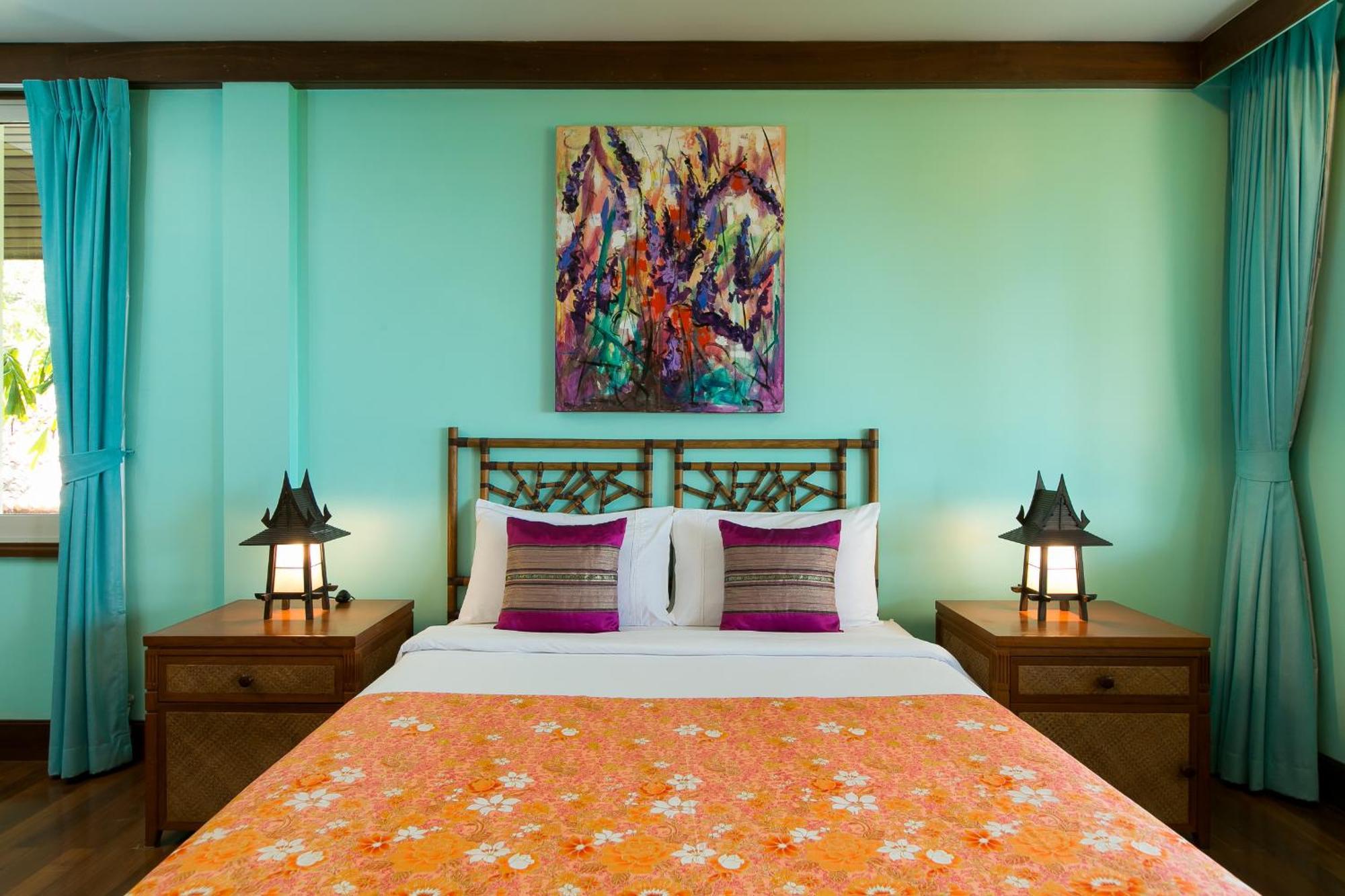 Villa Katamanda Sooksan Near Noi Kata Beach (Phuket)