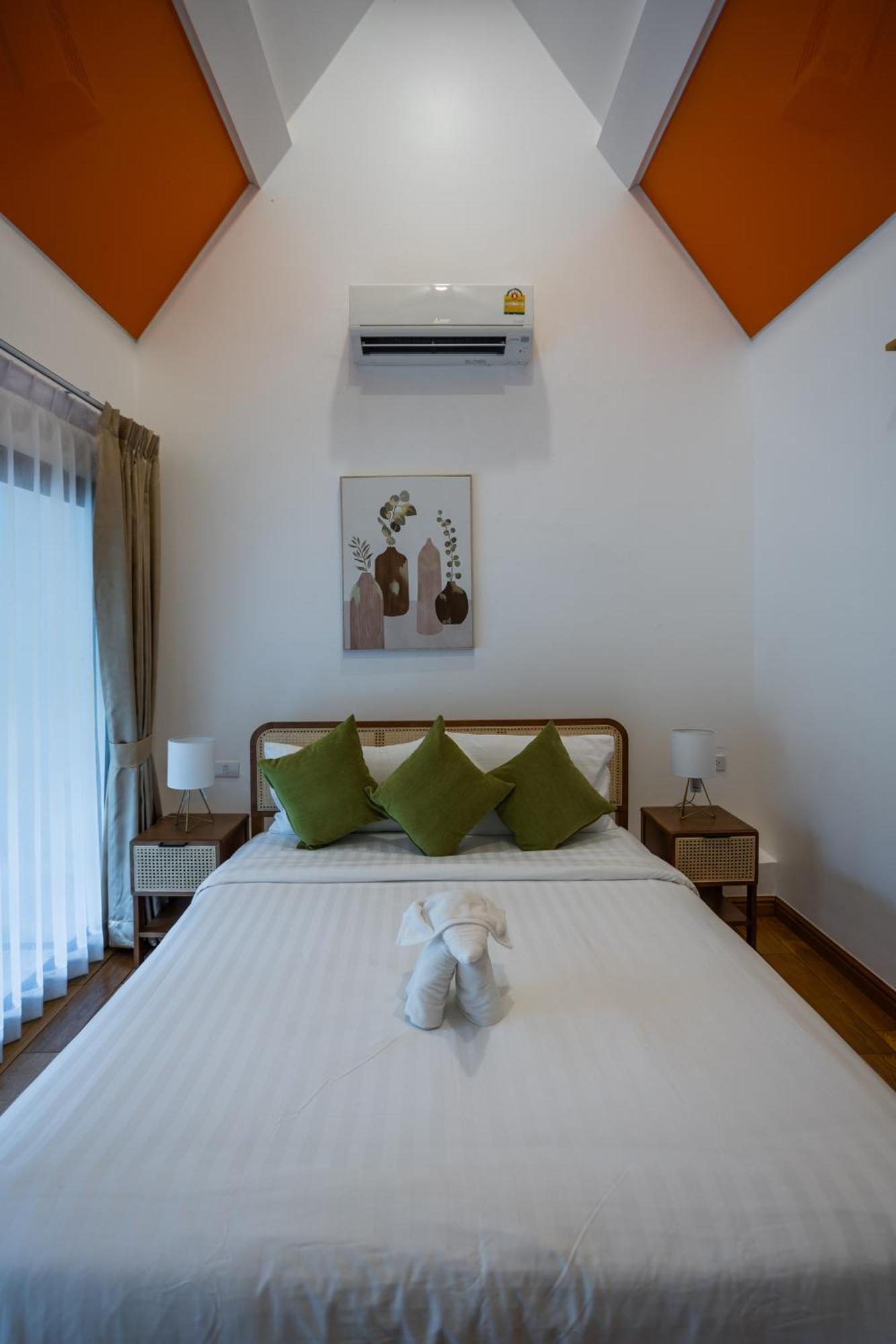 Thassia 2 4 Bedrooms - Nai Harn * Rawai