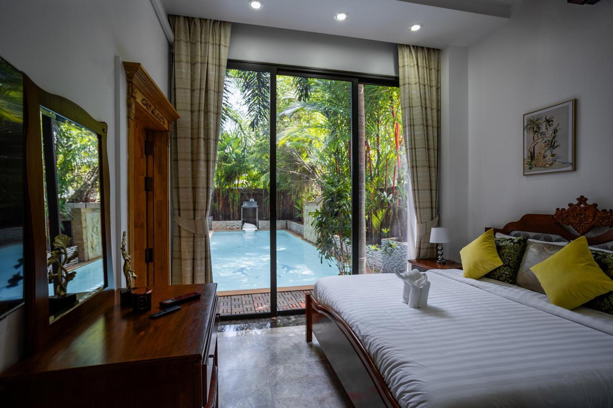 Villa Thassia 2 4 Bedrooms - Nai Harn Rawai