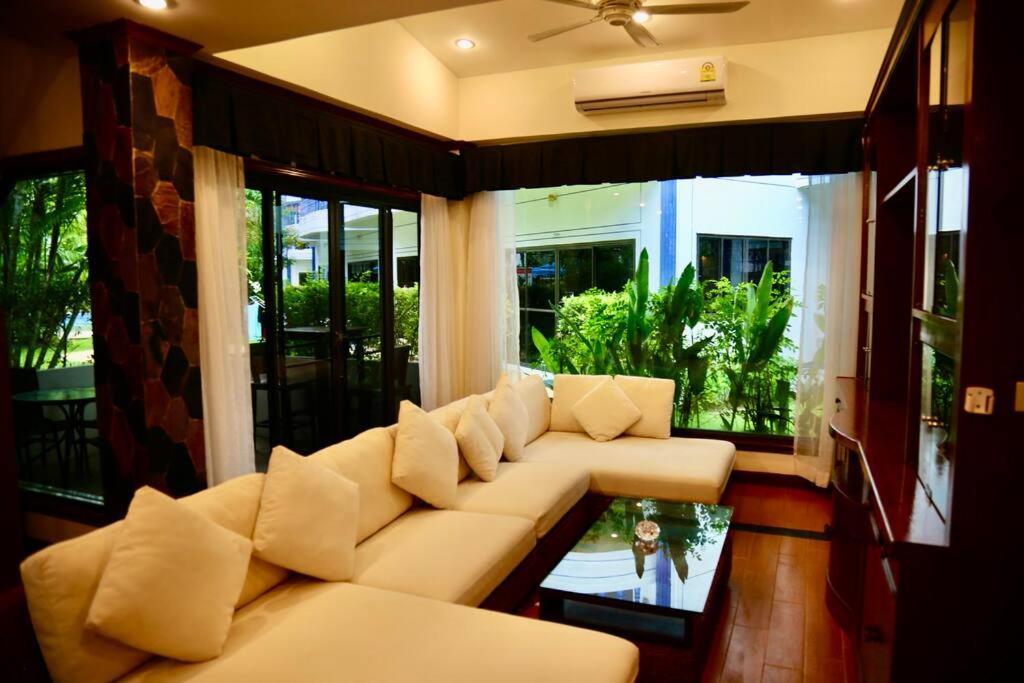 Holiday home 4-5 Bedroom At Beach, Pool *