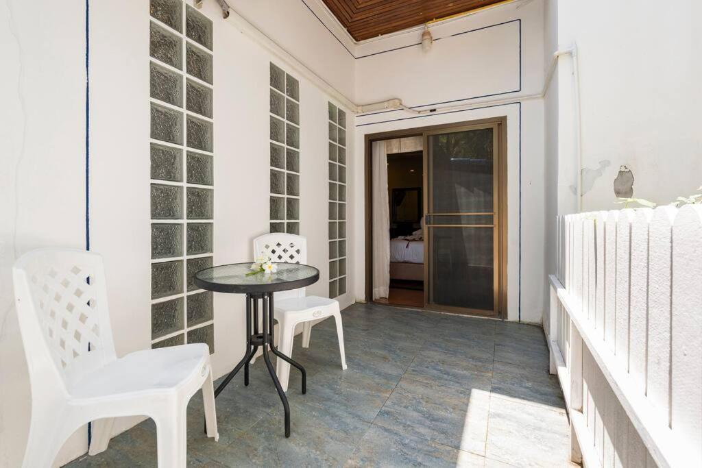 4-5 Bedroom At Beach, Pool Holiday home *