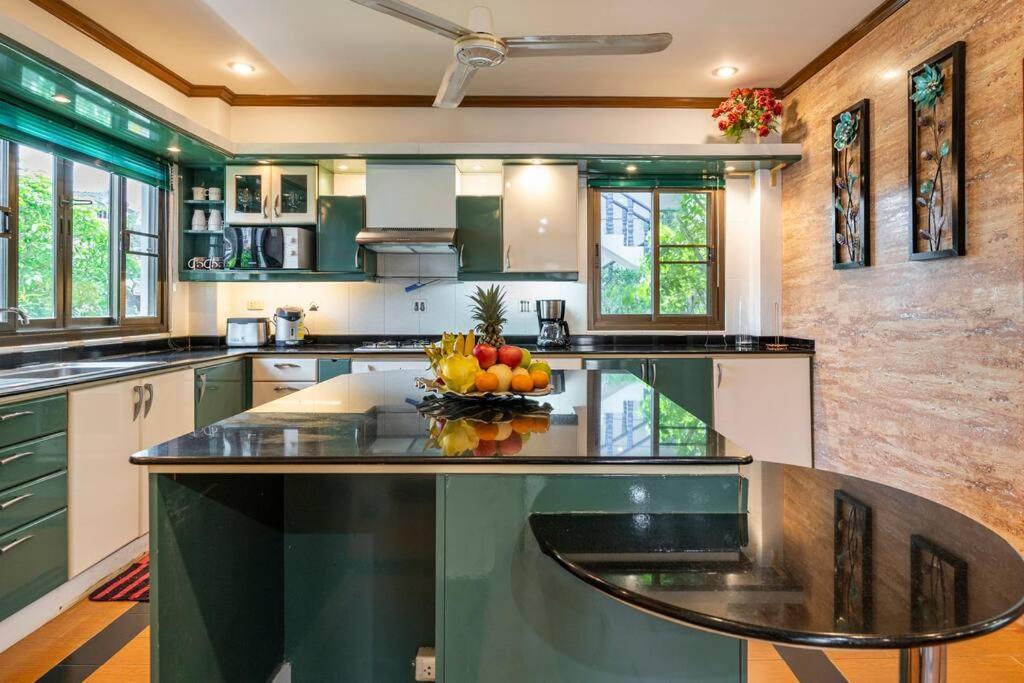 4-5 Bedroom At Beach, Pool Holiday home