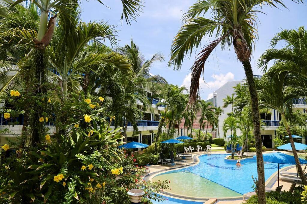 Holiday home 4-5 Bedroom At Beach, Pool *