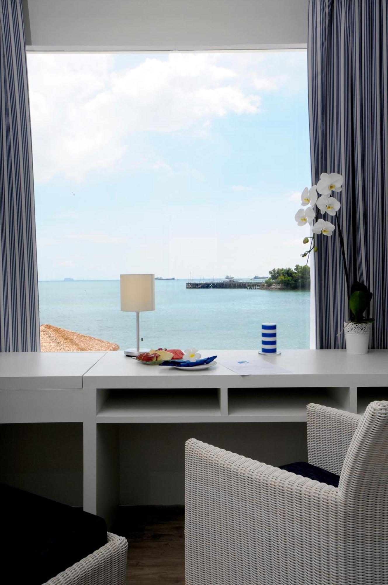 Phuket Boat Quay Hotel 4*