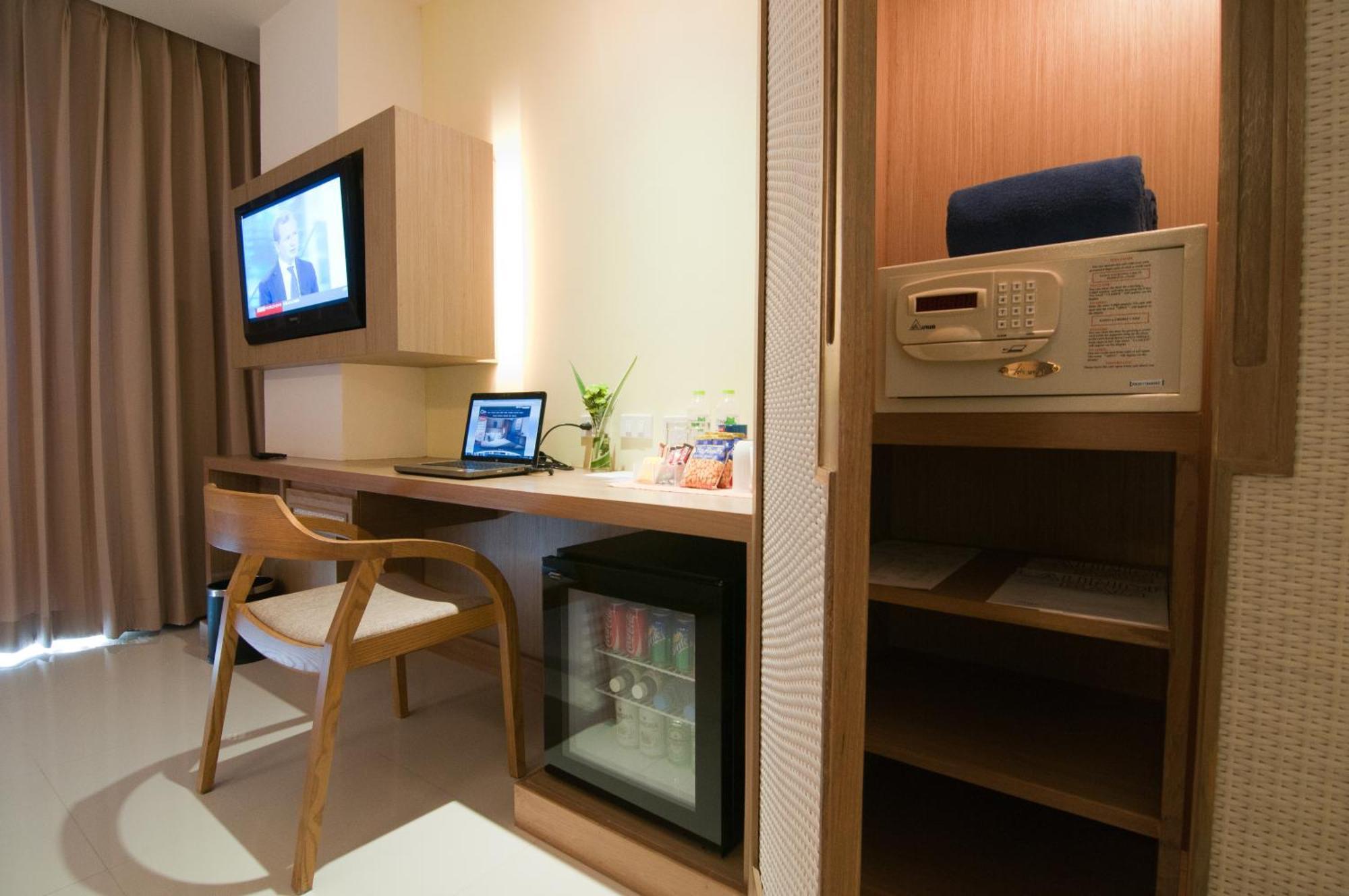 Hotel Ashlee Plaza &