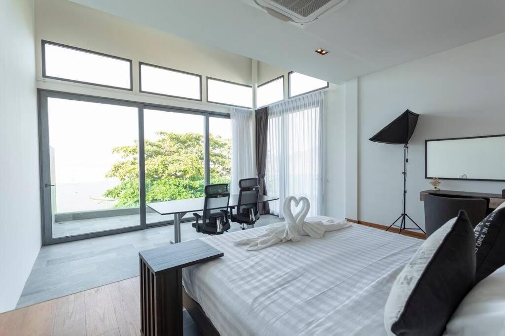 Villa Do Want Luxury Sea Views With Access V38