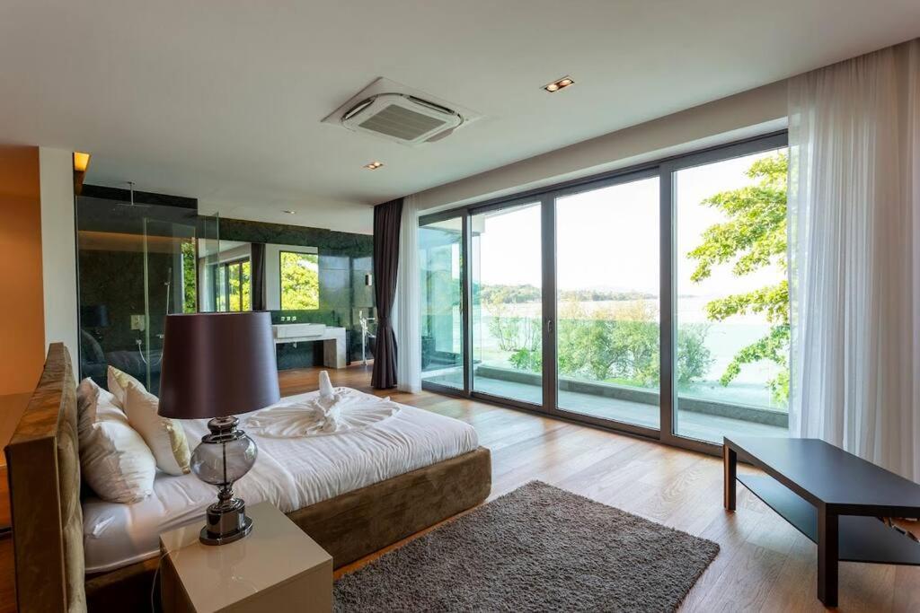 Do Want Luxury Sea Views With Access V38