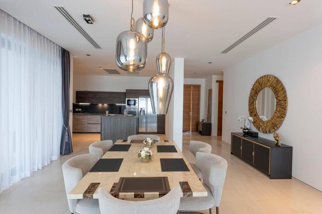 Villa Do Want Luxury Sea Views With Access V38 *