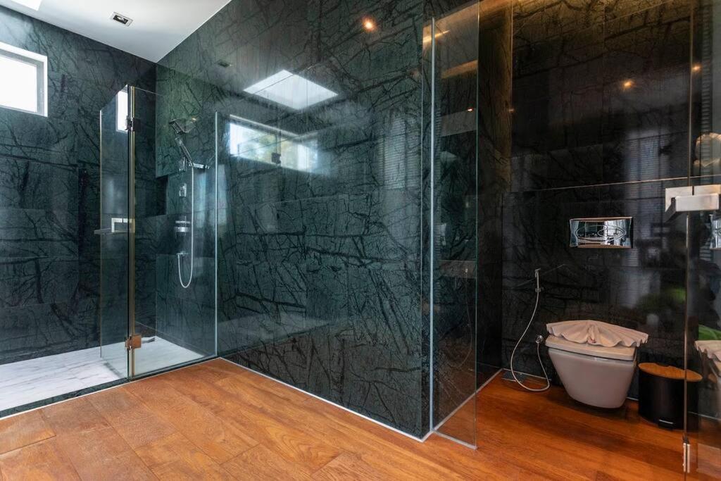 Villa Do Want Luxury Sea Views With Access V38 *