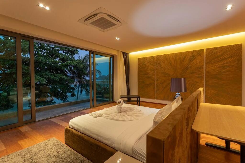 Villa Do Want Luxury Sea Views With Access V38