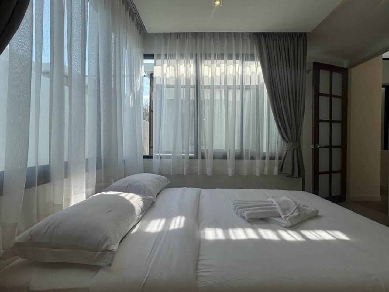3 Bedroom Diamond Pool - 15 Minutes To Bangtao Beach Phuket