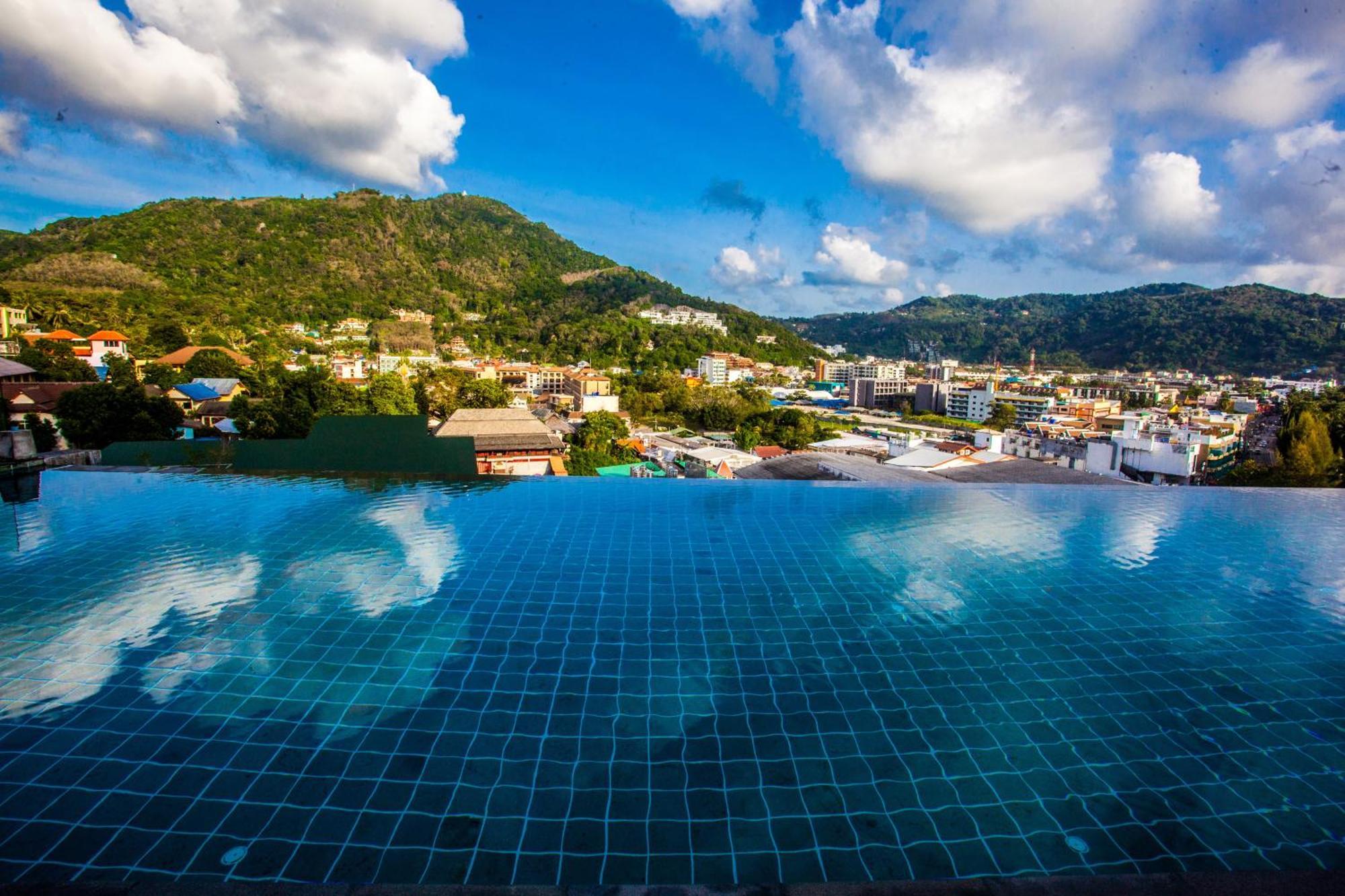 Q * Kata Beach (Phuket)