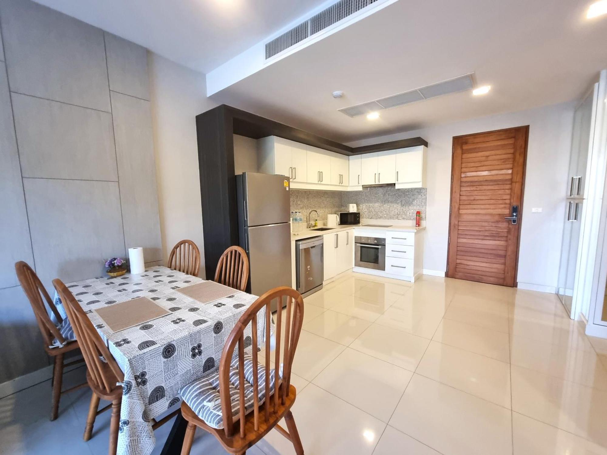 Apartment Q