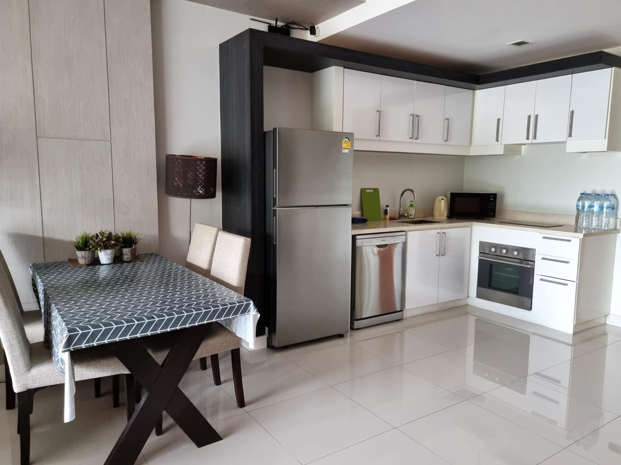 Apartment Q