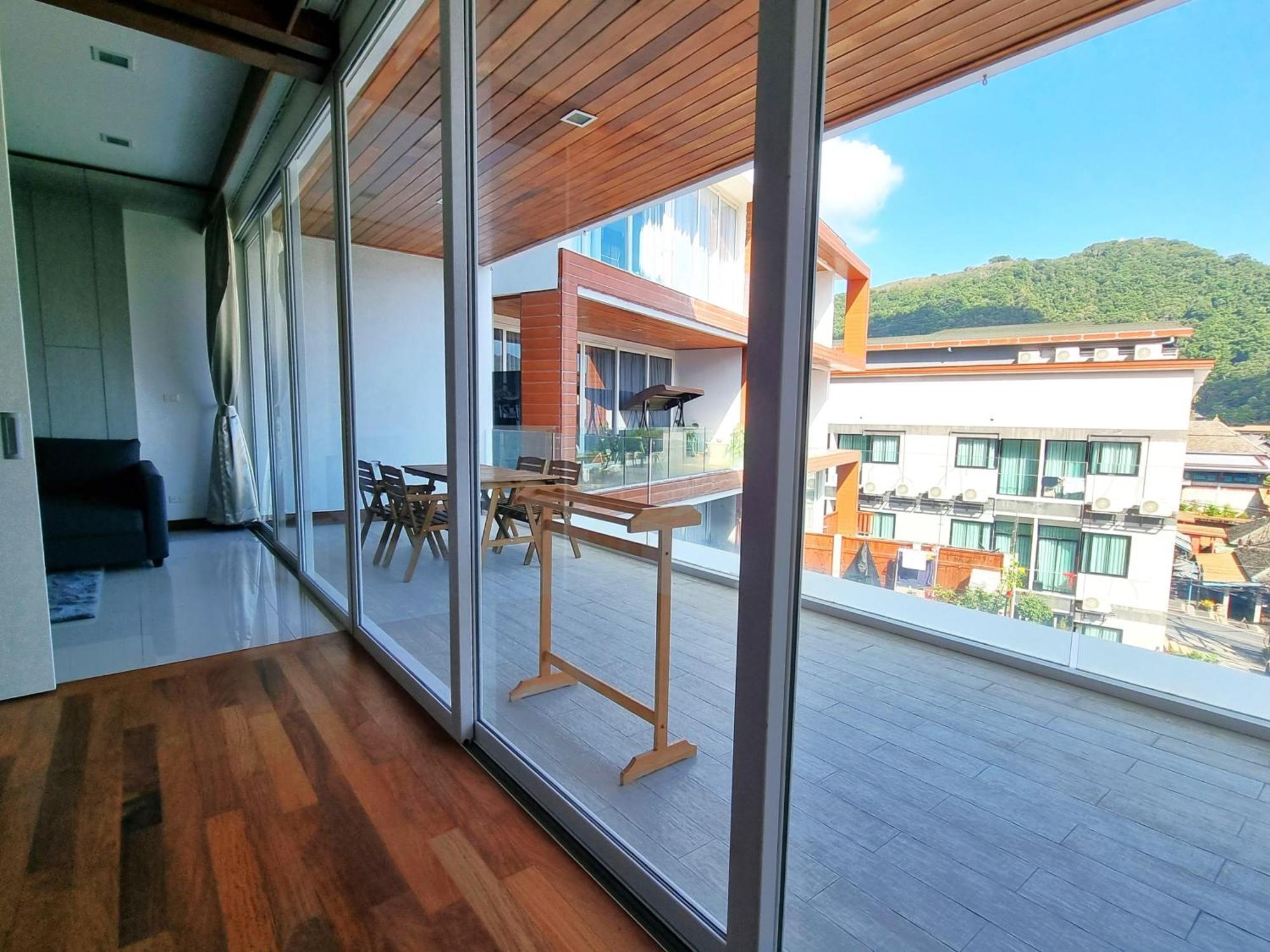 Apartment Q