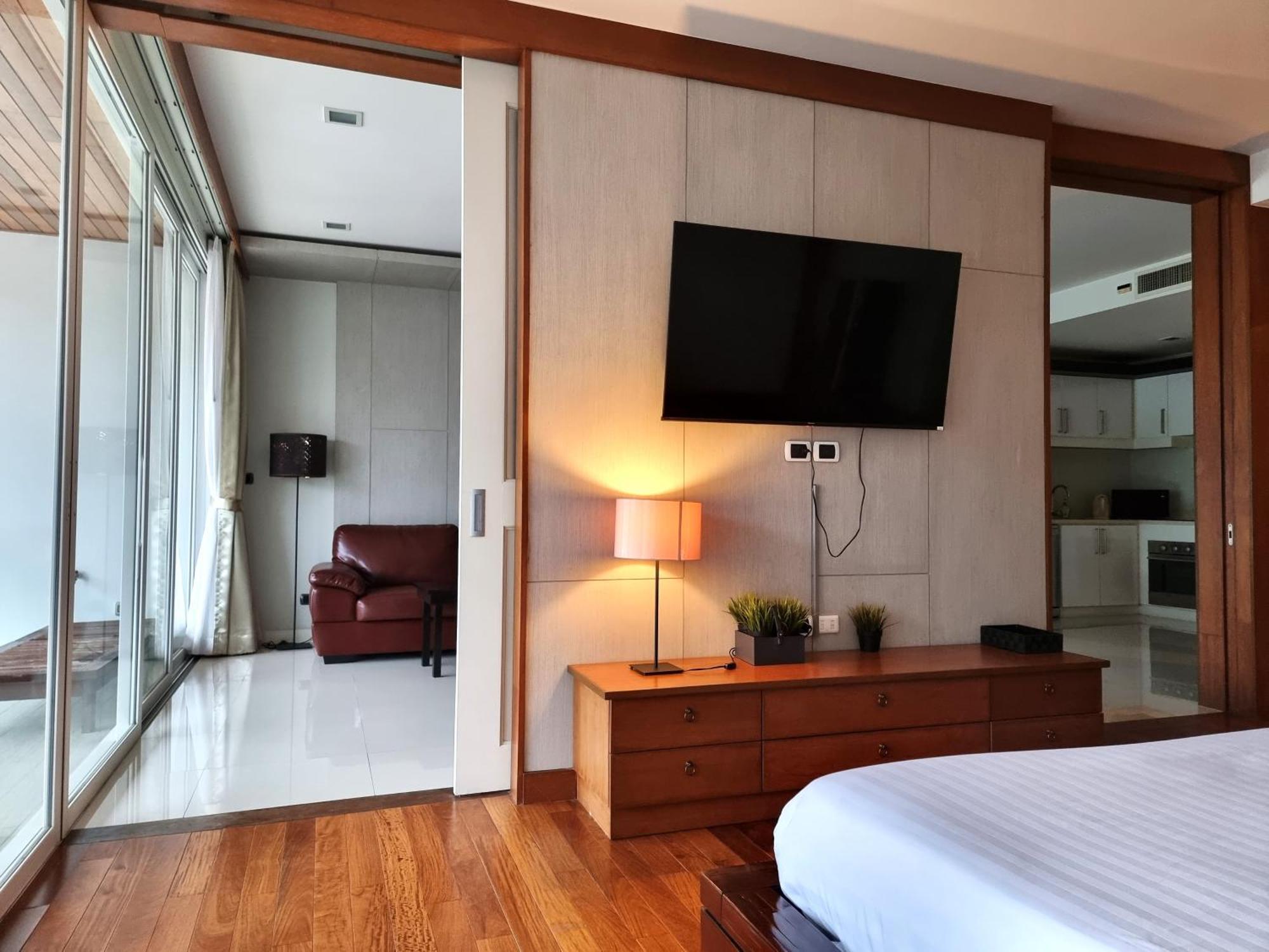 Q Apartment *