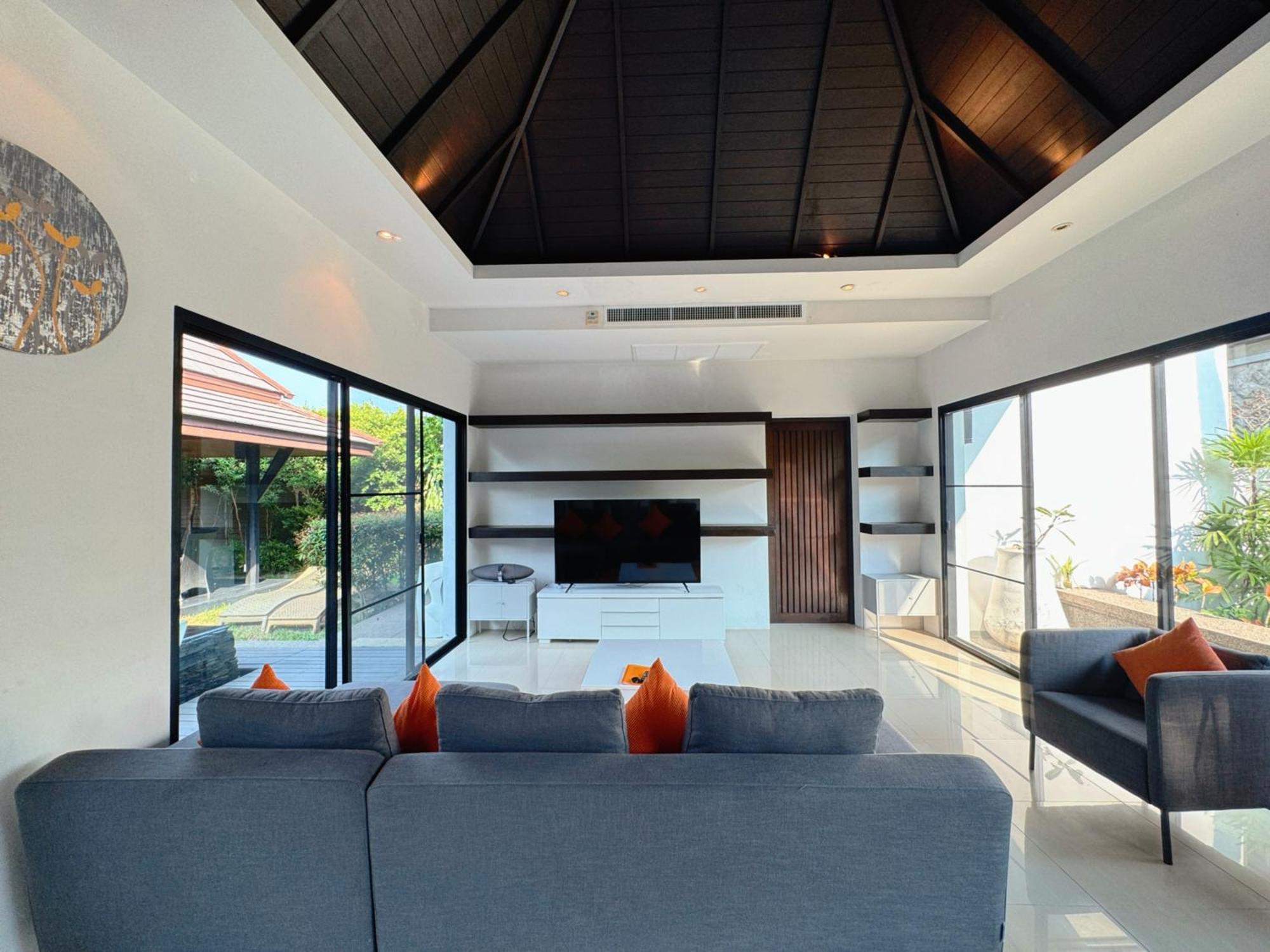 Villa Lovely Tropical Short Walk From Surin Ban Lum Fuang