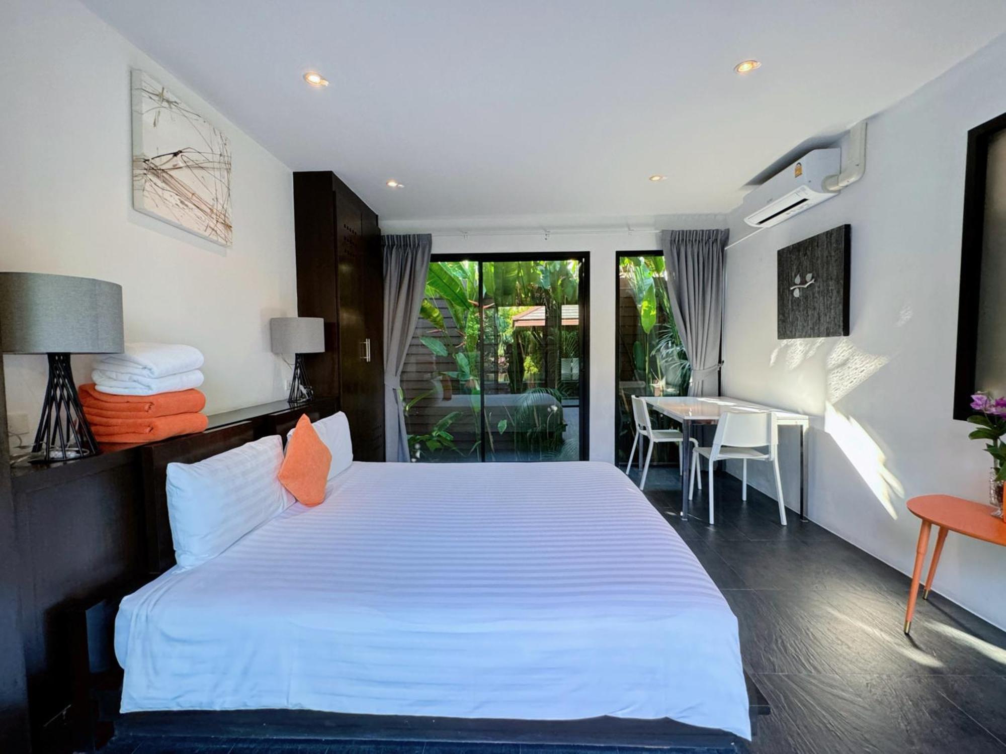 Villa Lovely Tropical Short Walk From Surin Ban Lum Fuang