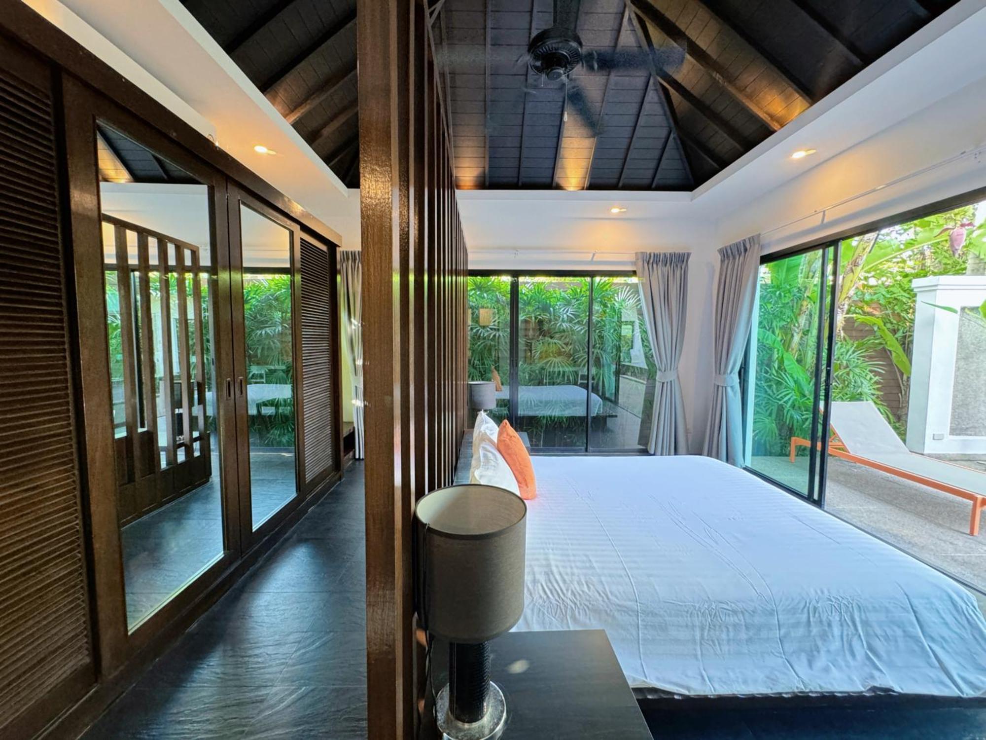 Lovely Tropical Short Walk From Surin *