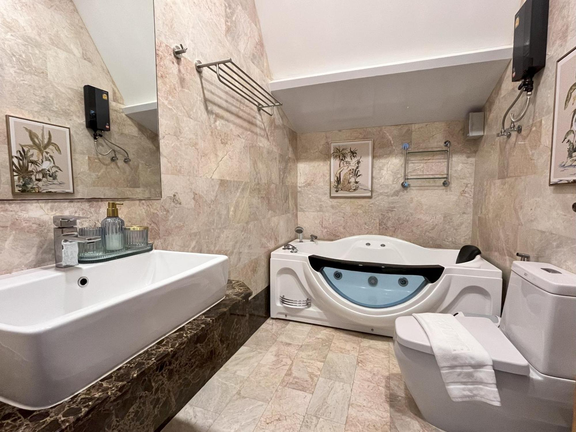 Villa Thassia 2 4 Bedrooms - Nai Harn *