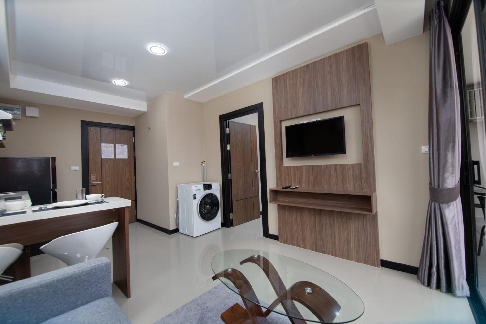 Nai Harn Condominimum Apartment