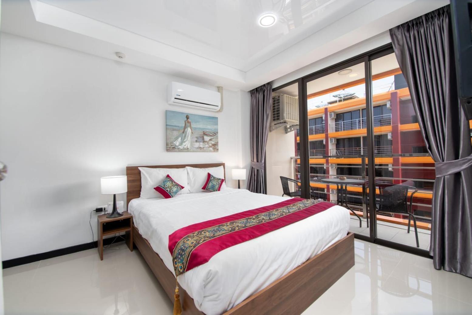 Apartment Nai Harn Condominimum Phuket