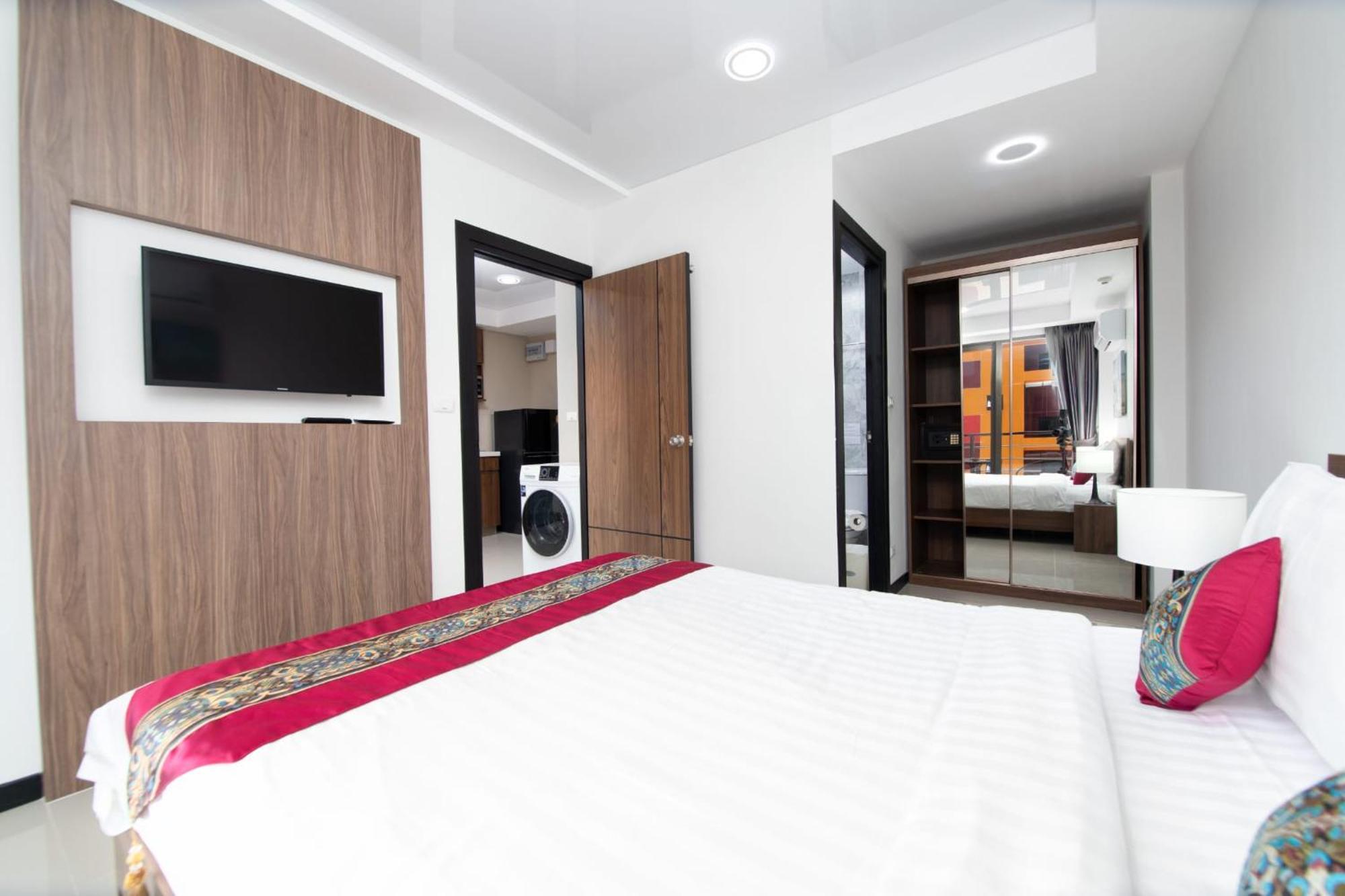 Apartment Nai Harn Condominimum Phuket