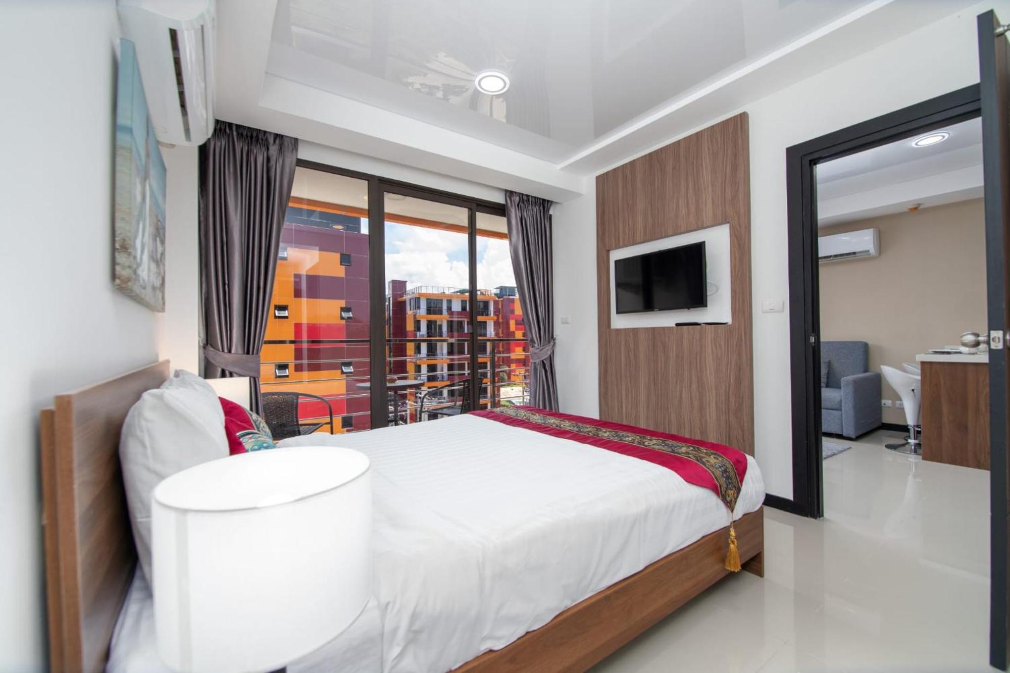 Nai Harn Condominimum Apartment