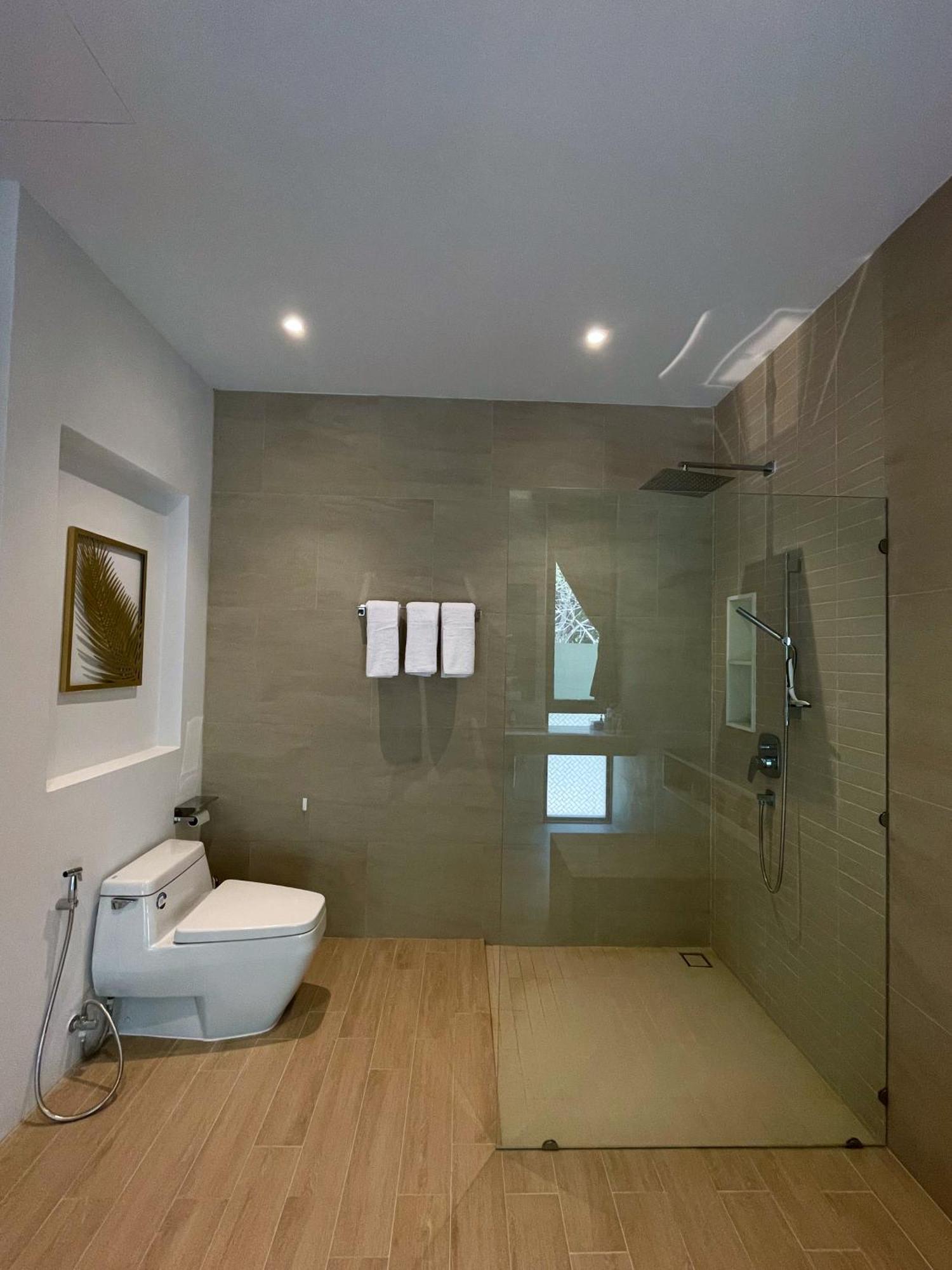 Charming Aileen By Apart Homes Villa *