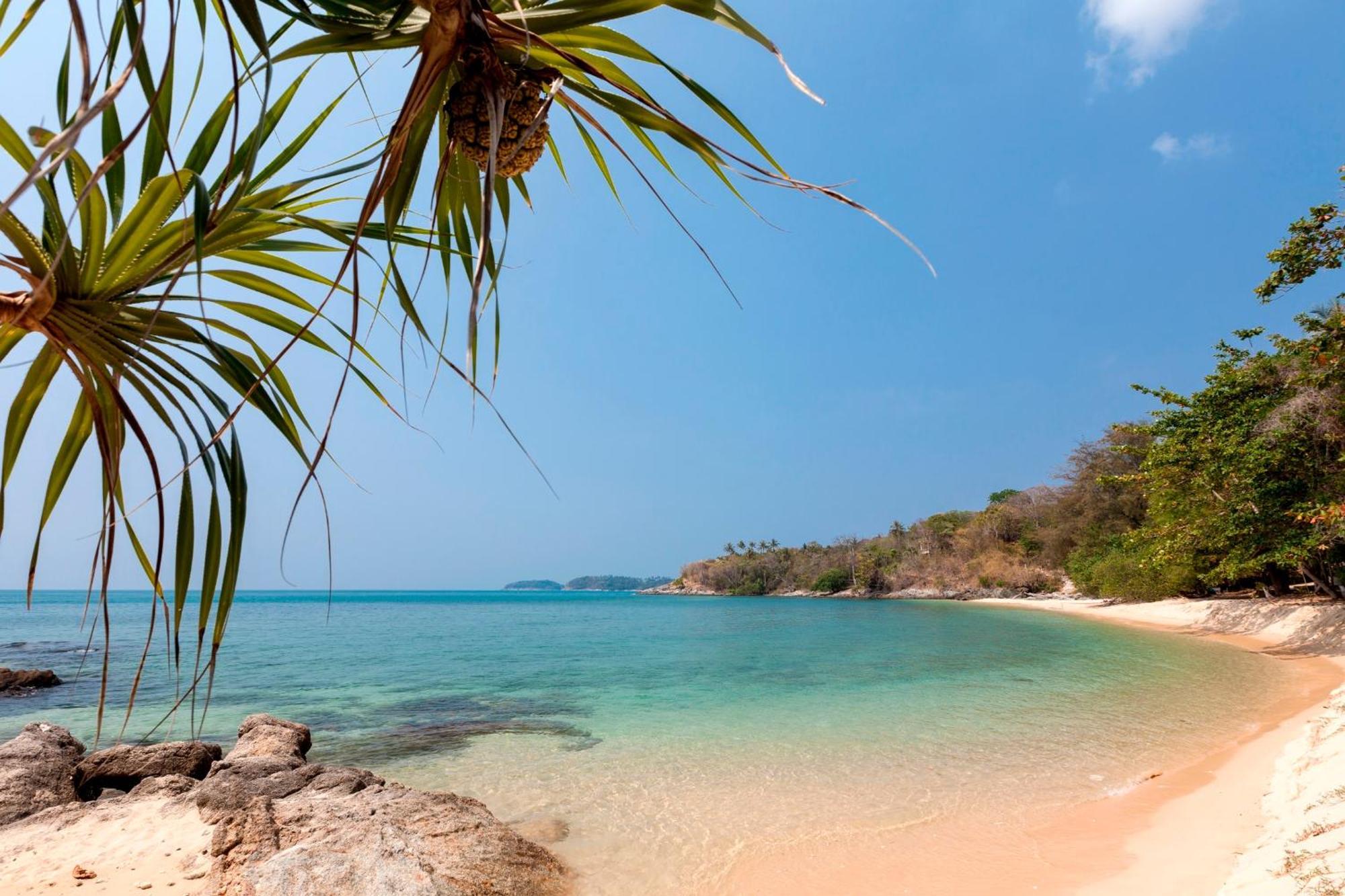 Villa Baan Khunying – Secluded Phuket Beachfront *
