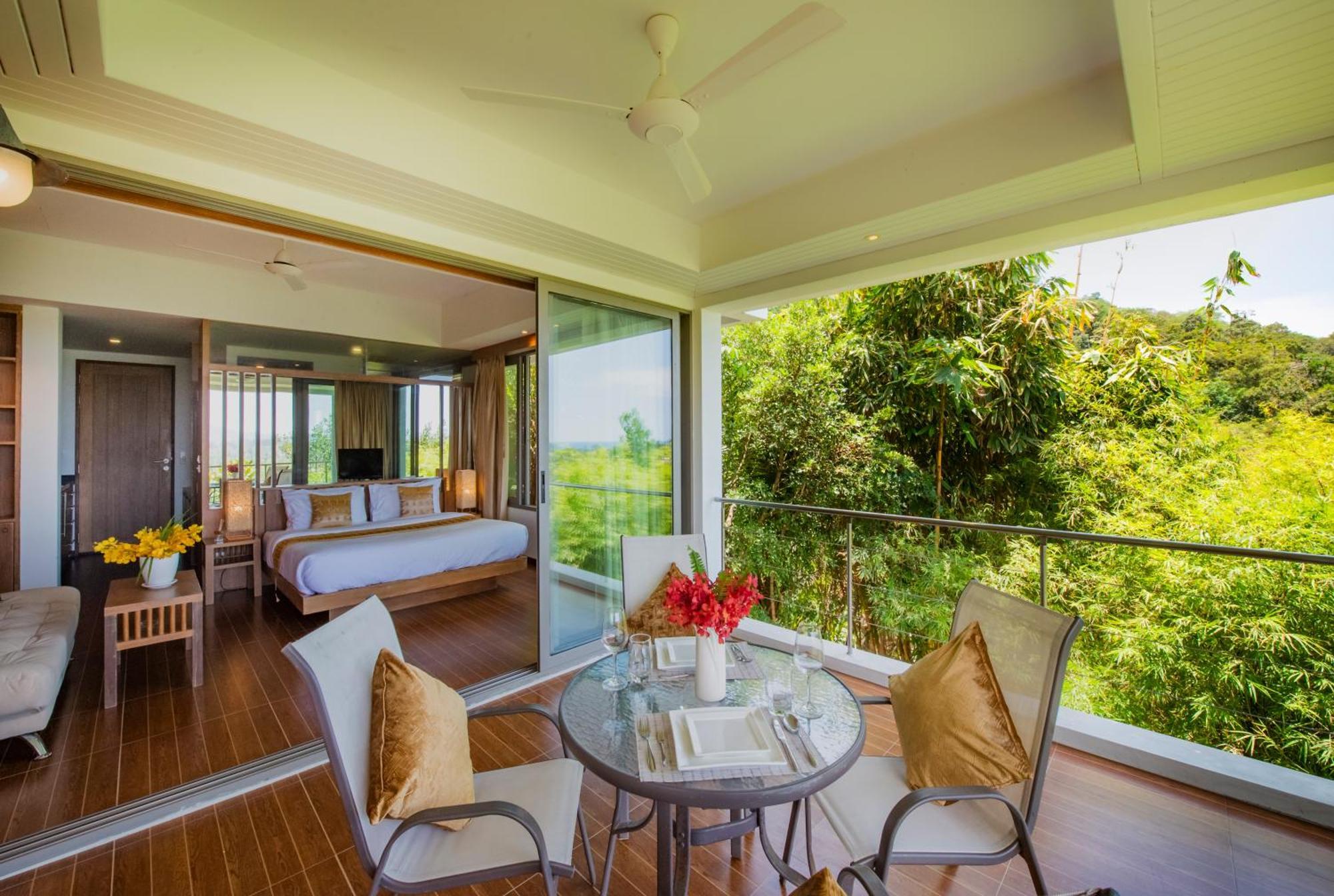 Sea View Villa, Bangtao 4 Bedrooms Villa