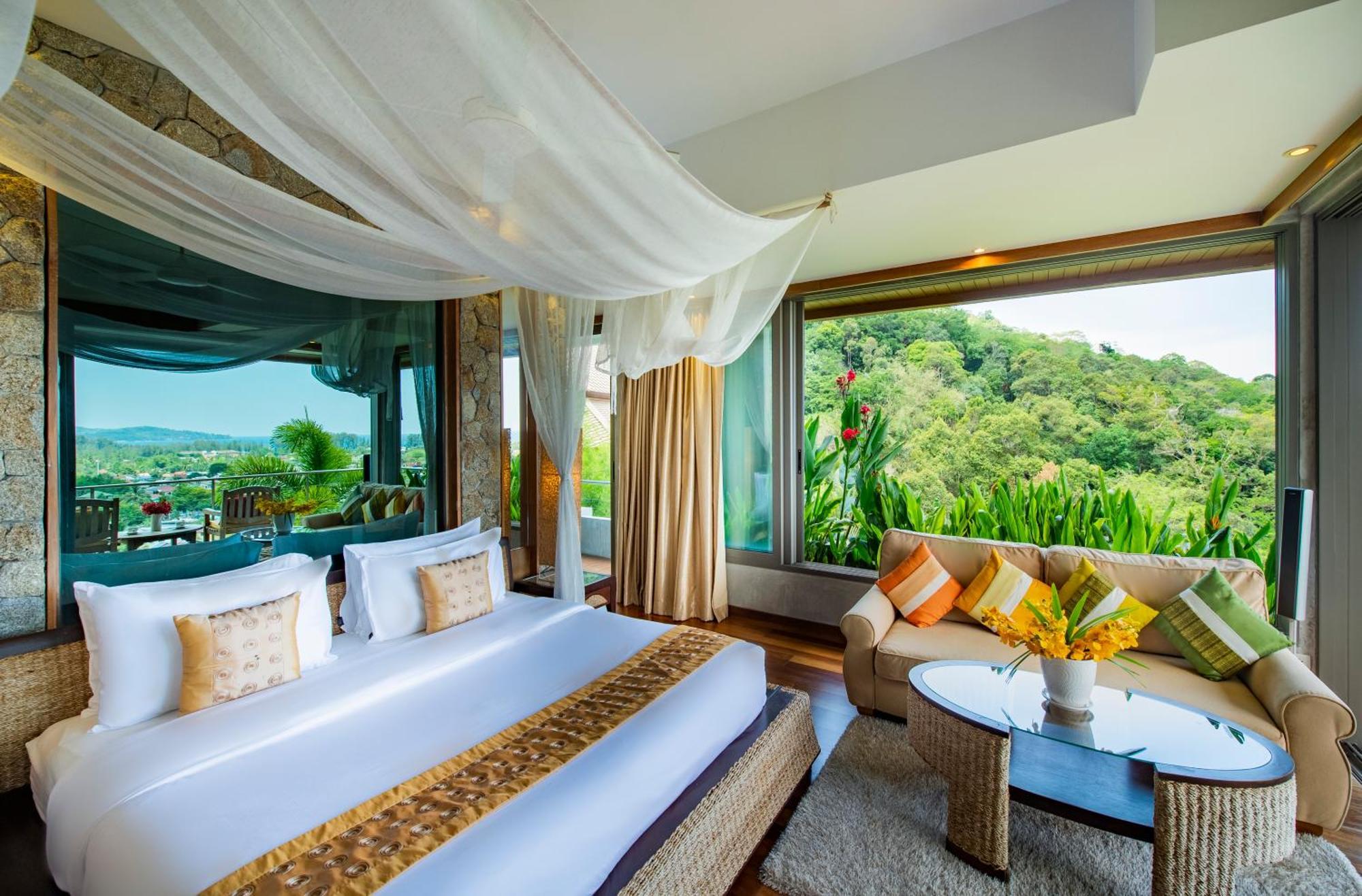 Sea View Villa, Bangtao 4 Bedrooms *