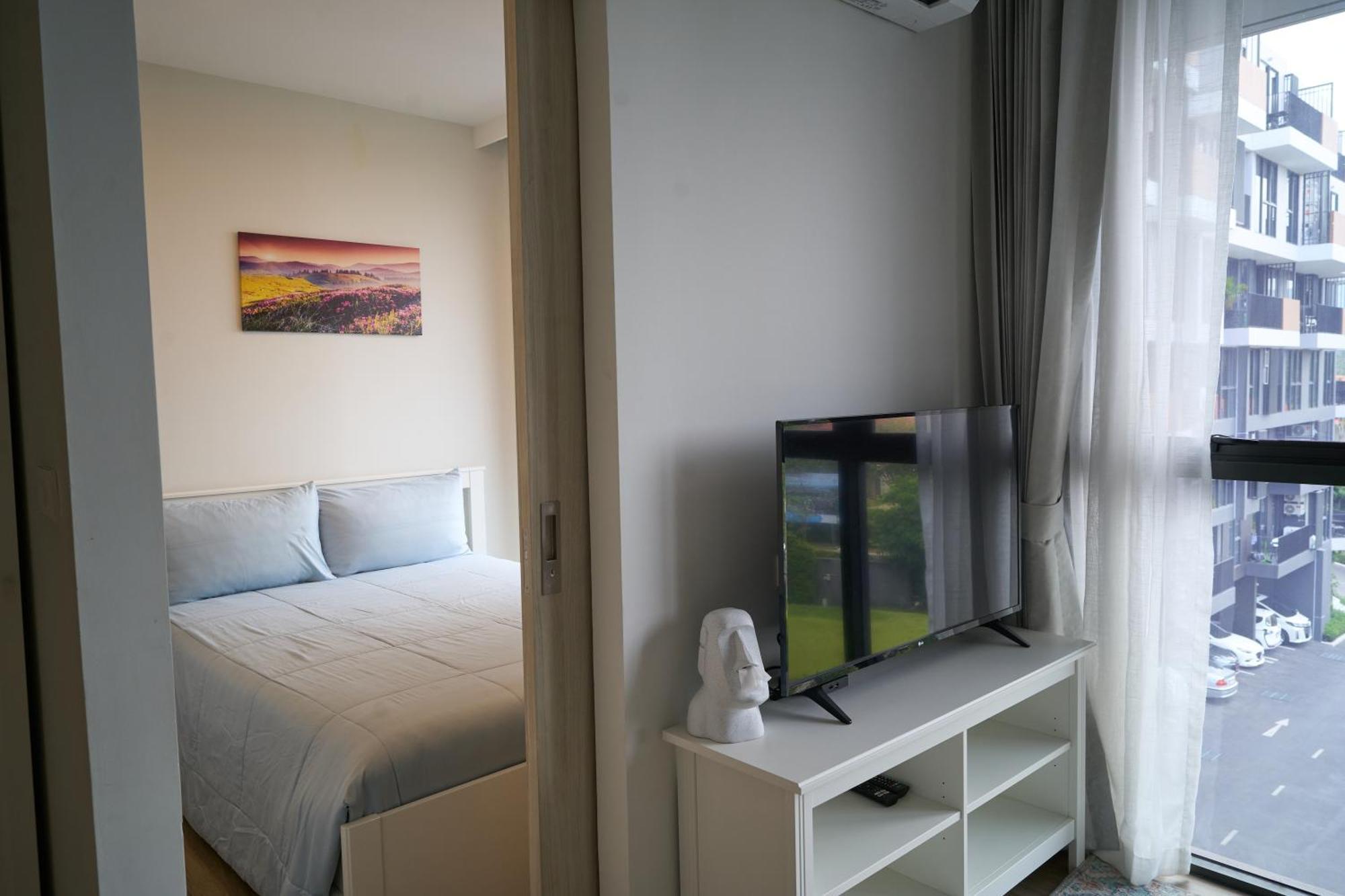 Modern 2-bedroom Apartments. Skypark Laguna *