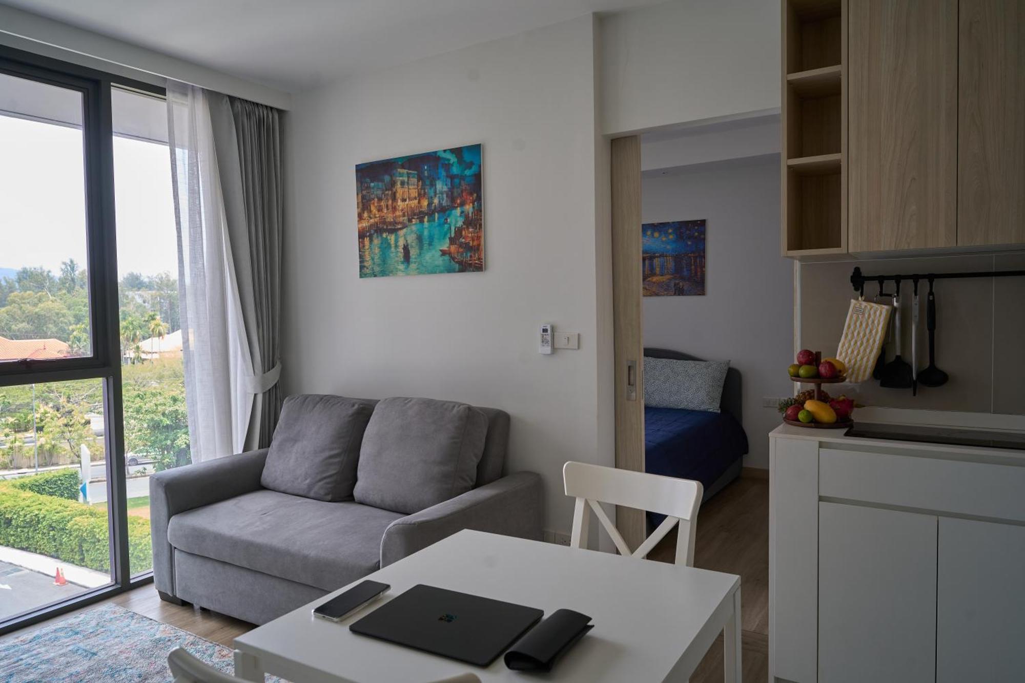 Modern 2-bedroom Apartments. Skypark Laguna *