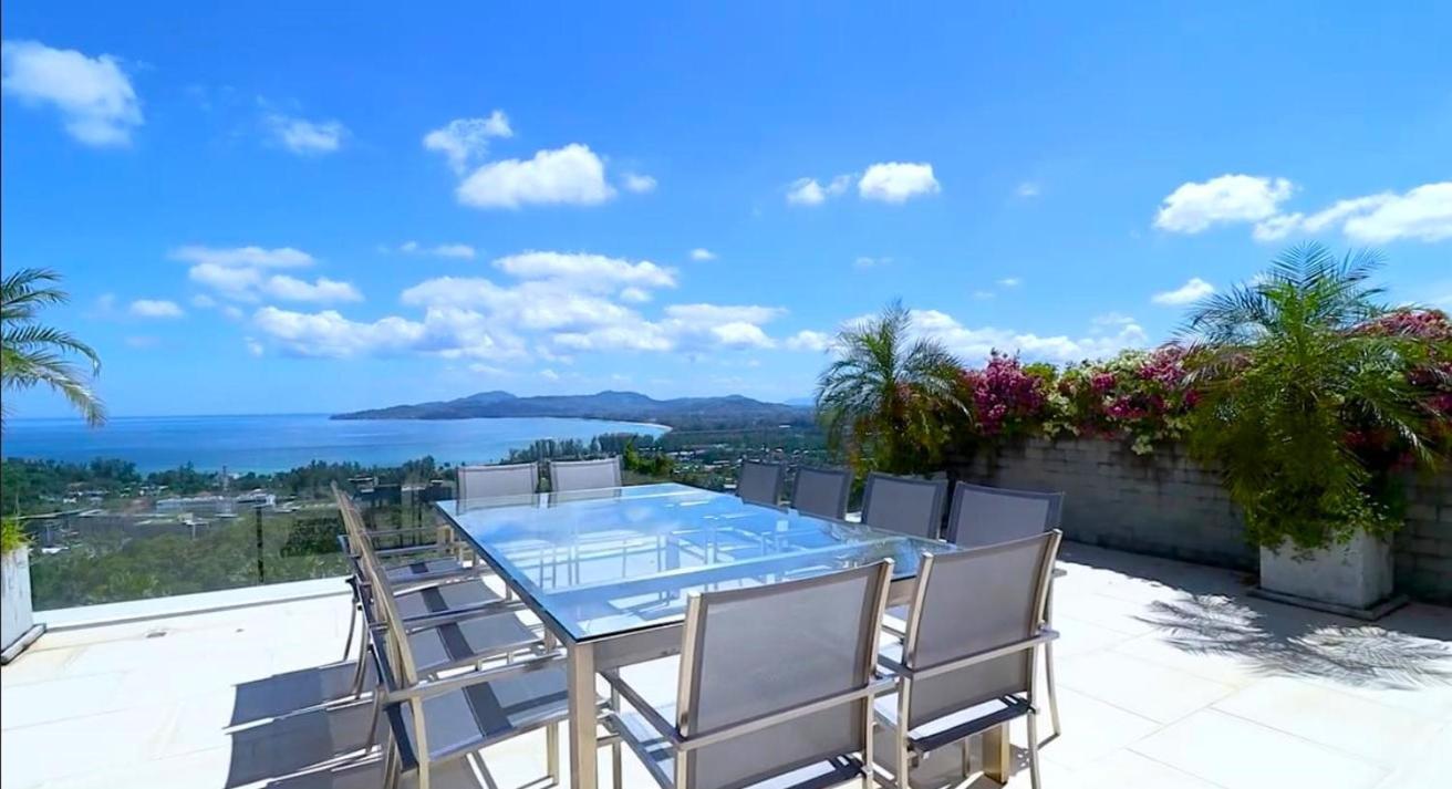 07 - Luxurious Haven With Mesmerizing Views *