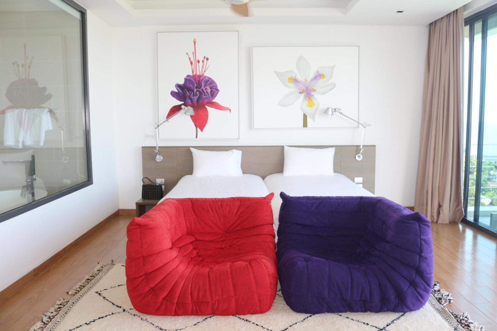 07 - Luxurious Haven With Mesmerizing Views *