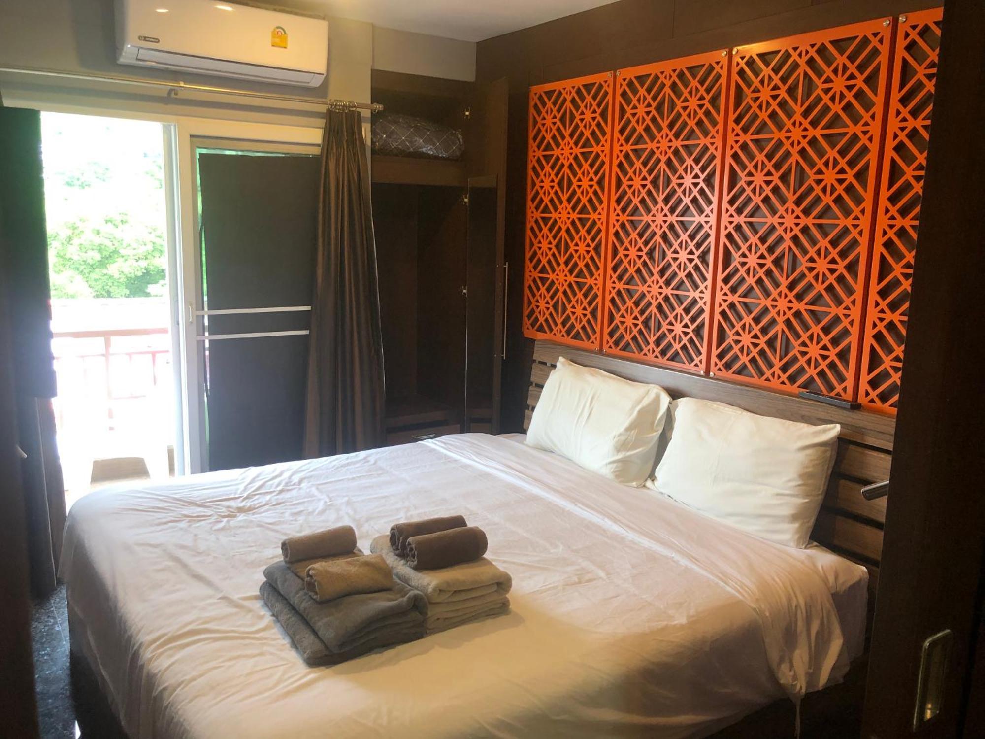 Phuket Villa, Patong- Mountain View